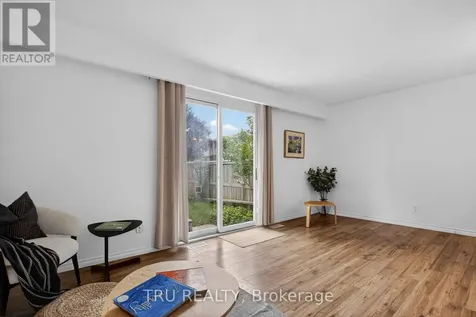16-164 Barrow Crescent Ottawa ON K2L 2J1