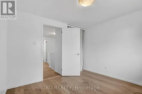 16-164 Barrow Crescent Ottawa ON K2L 2J1