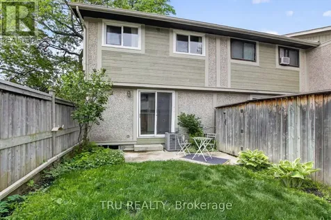 16-164 Barrow Crescent Ottawa ON K2L 2J1