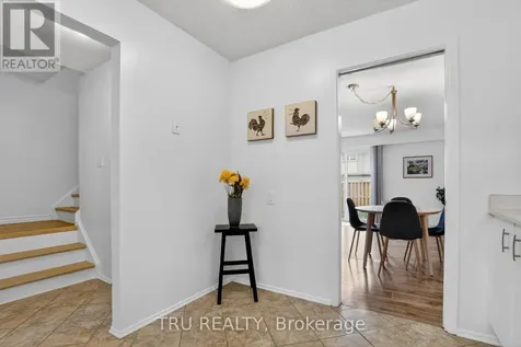 16-164 Barrow Crescent Ottawa ON K2L 2J1