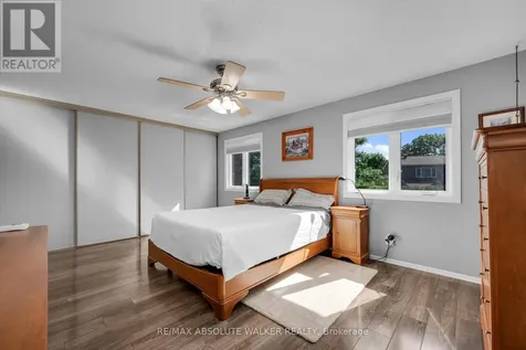 1546 Meadowfield Place Ottawa ON K1C 5V9