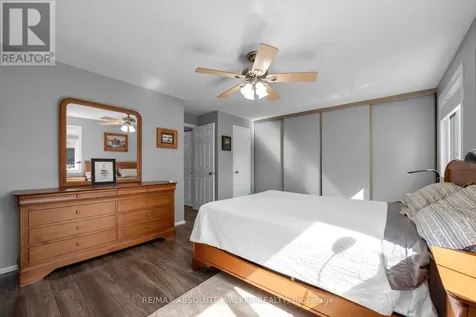 1546 Meadowfield Place Ottawa ON K1C 5V9
