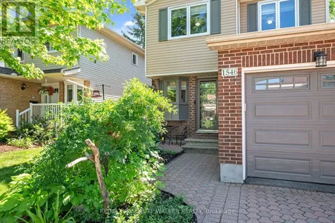 1546 Meadowfield Place Ottawa ON K1C 5V9