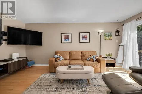1546 Meadowfield Place Ottawa ON K1C 5V9