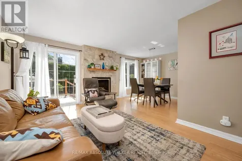 1546 Meadowfield Place Ottawa ON K1C 5V9