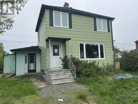 25 Ross Avenue Marathon ON P0T 2E0