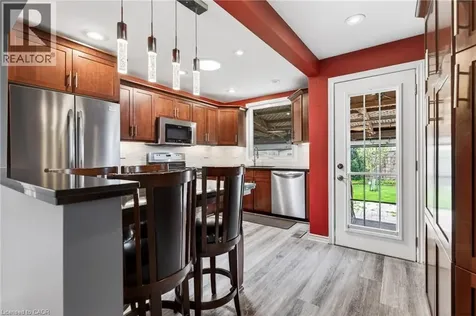 14 Cambridge Avenue Hamilton ON L8H 1T5