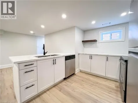 447 East 13th Street Hamilton ON L9A 4A5