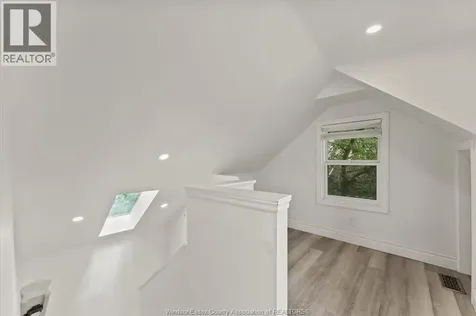 972 Wellington Avenue Windsor ON N9A 5J8
