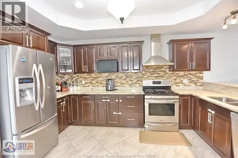 4579 Periwinkle Crescent Windsor ON N9G 3G8