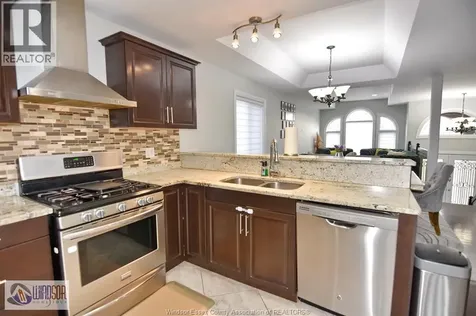4579 Periwinkle Crescent Windsor ON N9G 3G8
