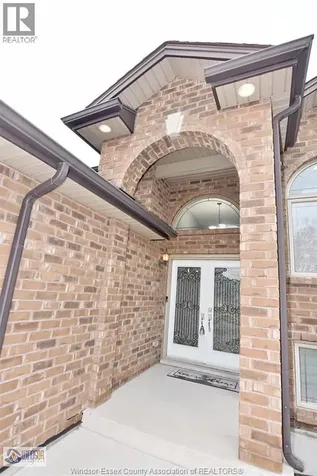 4579 Periwinkle Crescent Windsor ON N9G 3G8