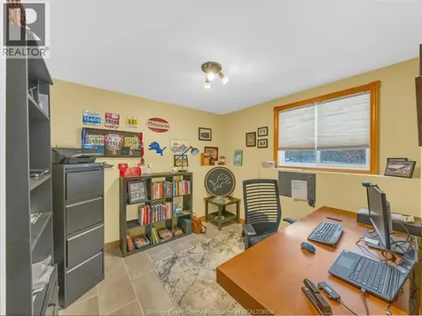 4278 Casgrain Drive Windsor ON N9G 2B2