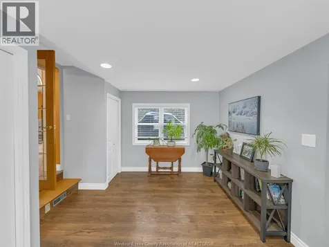 4278 Casgrain Drive Windsor ON N9G 2B2