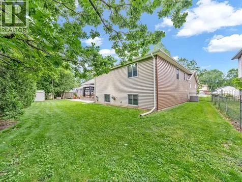 4278 Casgrain Drive Windsor ON N9G 2B2