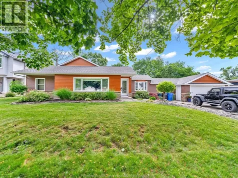 4278 Casgrain Drive Windsor ON N9G 2B2