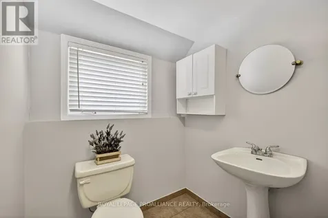 57 Cambridge Crescent Brockville ON K6V 6L7