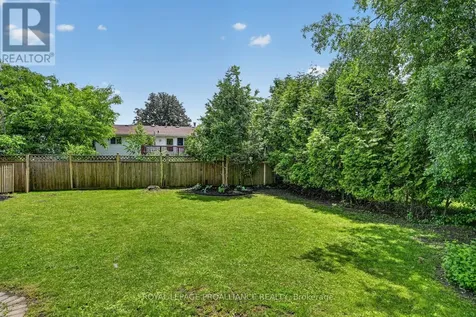 57 Cambridge Crescent Brockville ON K6V 6L7