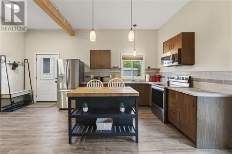 38 Laura Avenue Lively ON P3Y 1A4