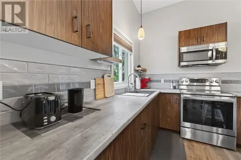 38 Laura Avenue Lively ON P3Y 1A4