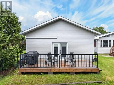 38 Laura Avenue Lively ON P3Y 1A4