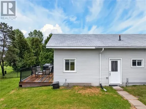 38 Laura Avenue Lively ON P3Y 1A4