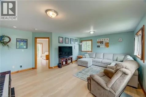 2069 Wendell Court Wellesley ON N0B 2T0