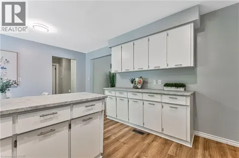 598 Glen Forrest Boulevard Waterloo ON N2L 4J8