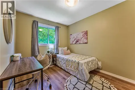 598 Glen Forrest Boulevard Waterloo ON N2L 4J8