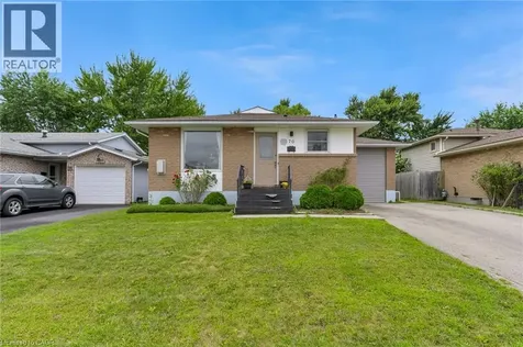 76 Marc Boulevard Welland ON L3B 5V1