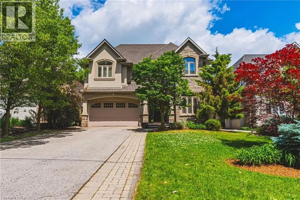 1047 St Matthew's Avenue Burlington ON L7T 2J3