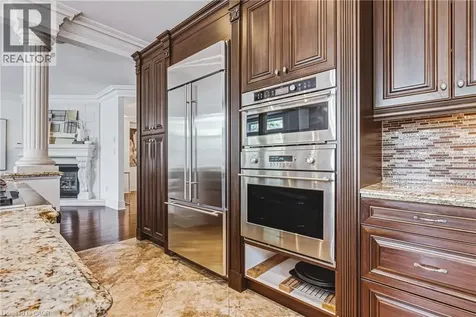 1047 St Matthew's Avenue Burlington ON L7T 2J3