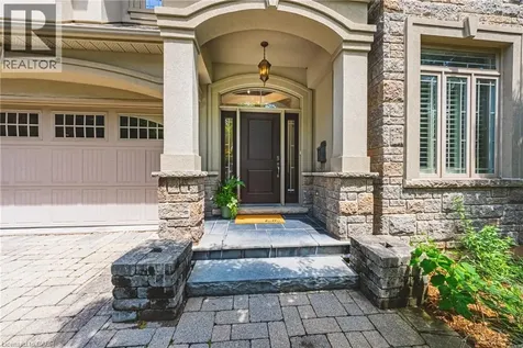 1047 St Matthew's Avenue Burlington ON L7T 2J3