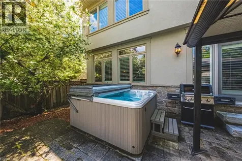 1047 St Matthew's Avenue Burlington ON L7T 2J3
