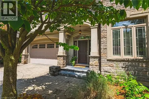 1047 St Matthew's Avenue Burlington ON L7T 2J3