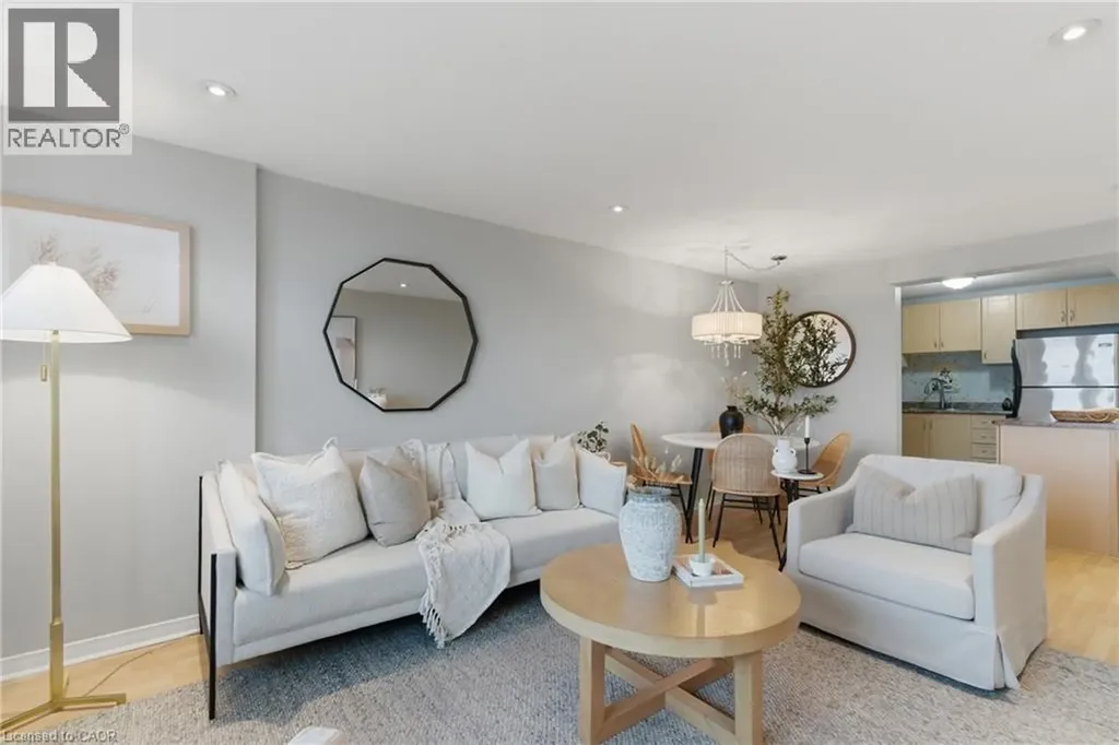 6720 Glen Erin Drive Mississauga ON L5N 3K8
