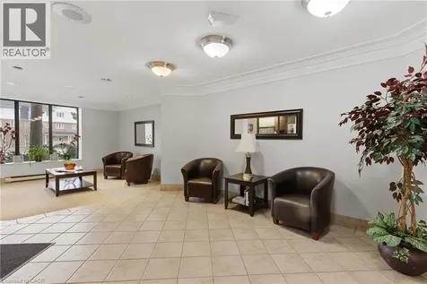 6720 Glen Erin Drive Mississauga ON L5N 3K8