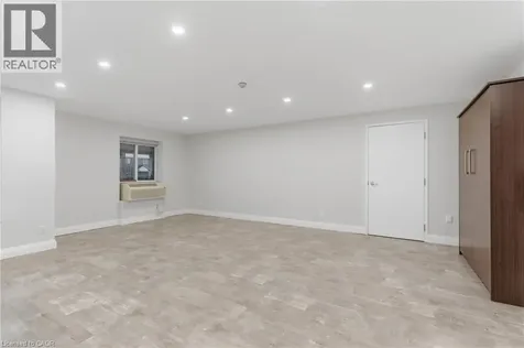 6720 Glen Erin Drive Mississauga ON L5N 3K8