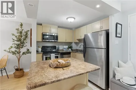 6720 Glen Erin Drive Mississauga ON L5N 3K8