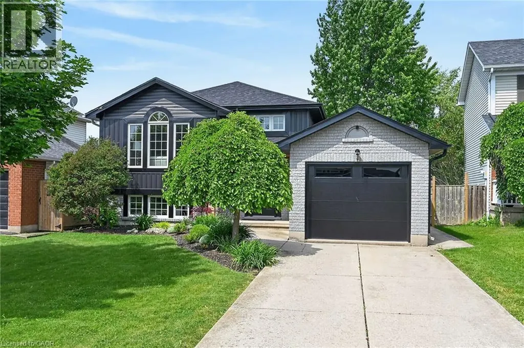 11 Stuart Street Caledonia ON N3W 2L3