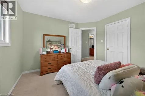 11 Stuart Street Caledonia ON N3W 2L3