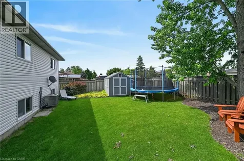 11 Stuart Street Caledonia ON N3W 2L3
