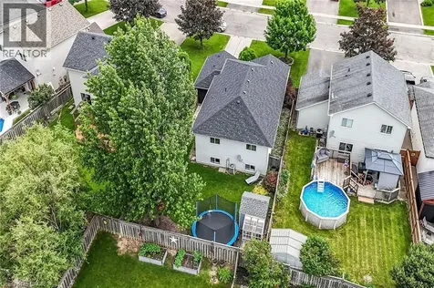 11 Stuart Street Caledonia ON N3W 2L3