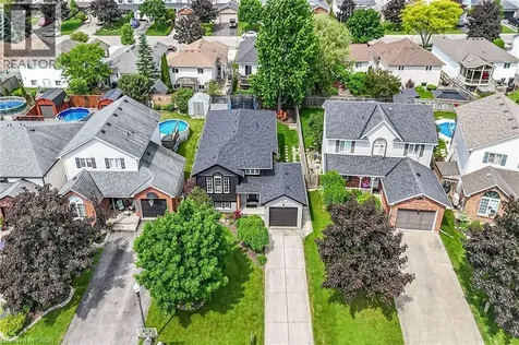11 Stuart Street Caledonia ON N3W 2L3
