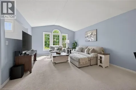11 Stuart Street Caledonia ON N3W 2L3