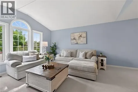 11 Stuart Street Caledonia ON N3W 2L3