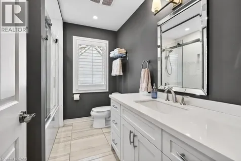 89 Stonegate Drive Ancaster ON L9G 3P4