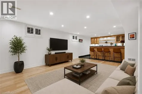 89 Stonegate Drive Ancaster ON L9G 3P4