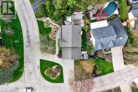 89 Stonegate Drive Ancaster ON L9G 3P4