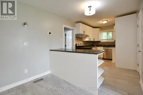 638 Oak Street Collingwood ON L9Y 2Z8